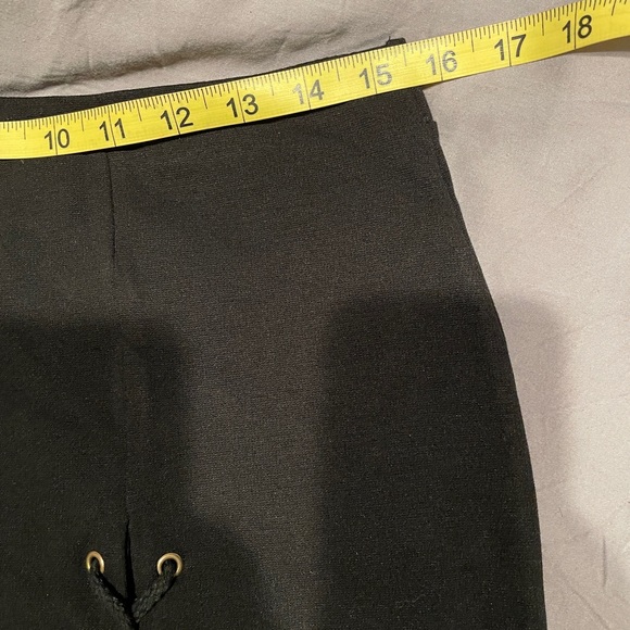 Forever 21 Black Mini Skirt - Picture 5 of 7